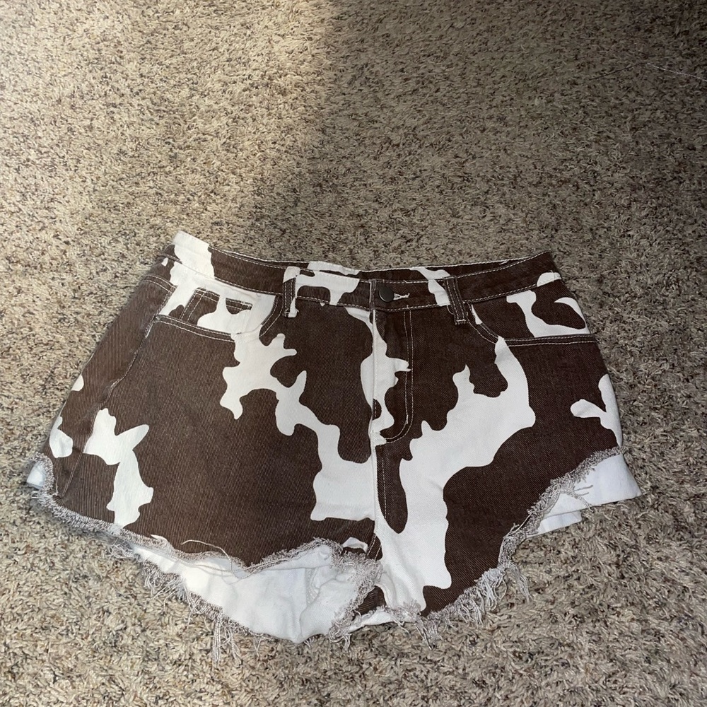 Cowprint shorts!